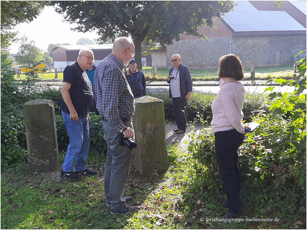 Lippische Meilensteine in Herrentrup