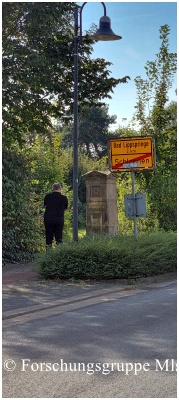 Schlangen Grenzstein