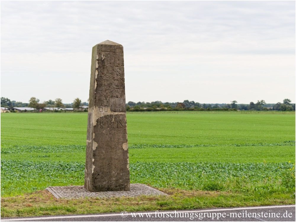 Preußischer Ganmeilenstein Wagenitz 
