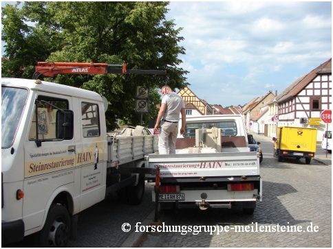 Aufstellung sächsische Distanzsäule Luckau