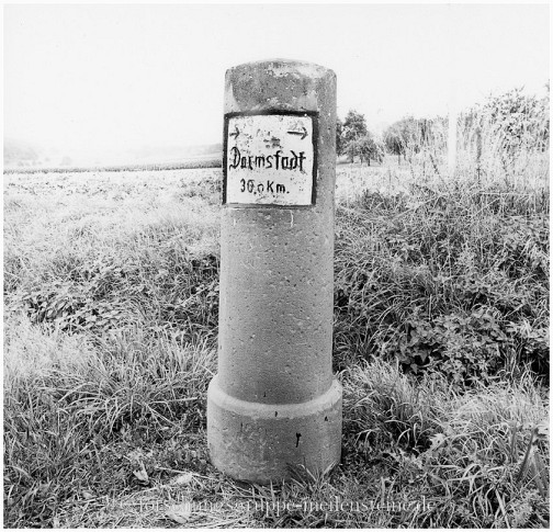 großherzoglich-hessischer Ganzmeilenstein 