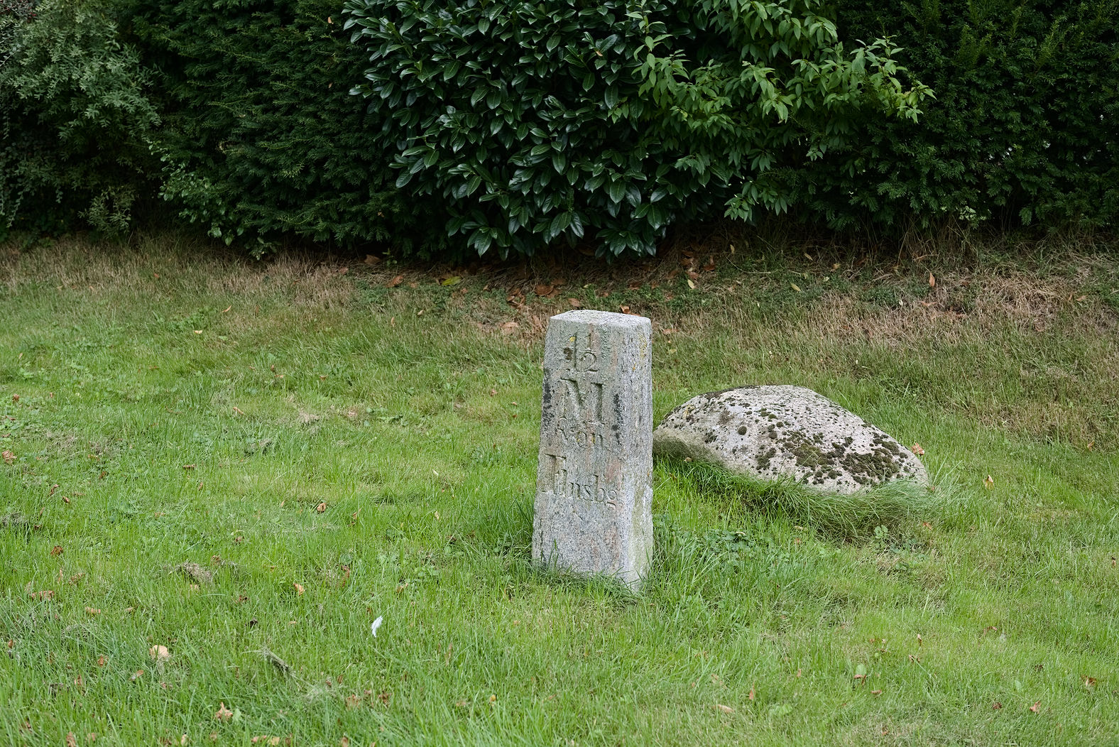 Schleswiger Halbmeilenstein Stenderupau                 