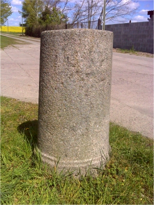 Preußischer Rundsockelstein Bellingen