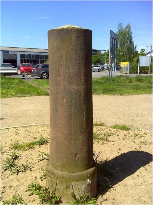 Hessischer Rundsockelstein Gernsheim