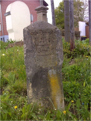 (?) Meilenstein Gielsdorf