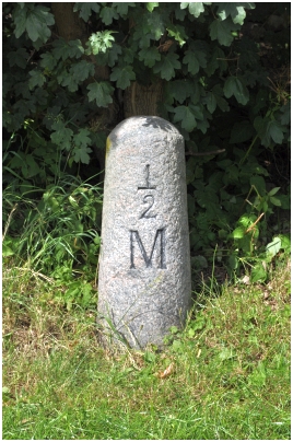 Dänischer Halbmeilenstein Gnissau