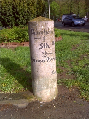 Hessischer Rundsockelstein Mörfelden-Mönchbruch